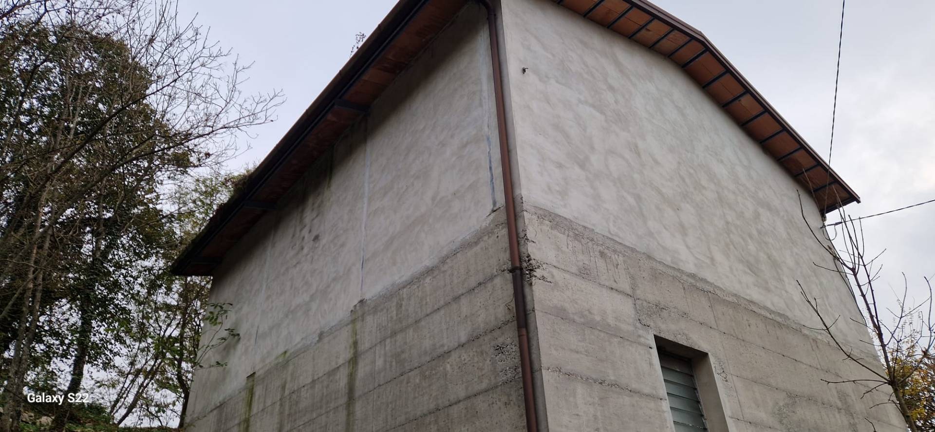 Deposito in vendita a Tarcento