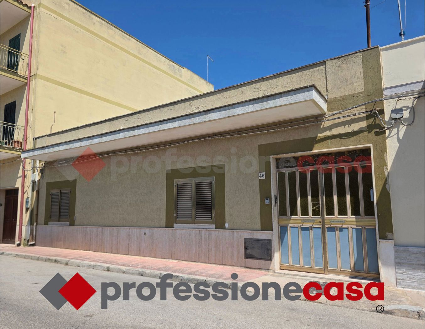Casa indipendente con giardino a Taranto