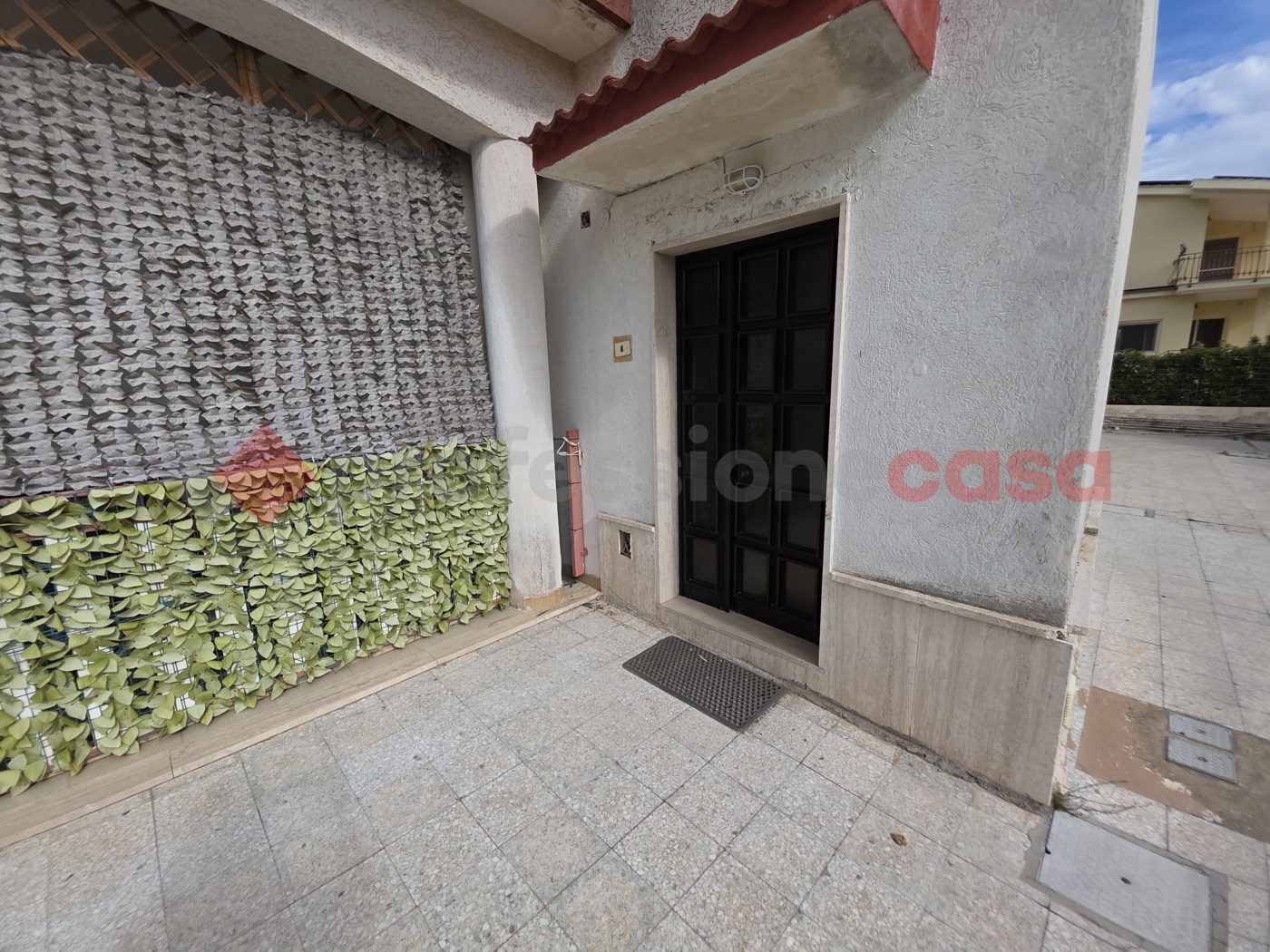 Appartamento con box a Taranto