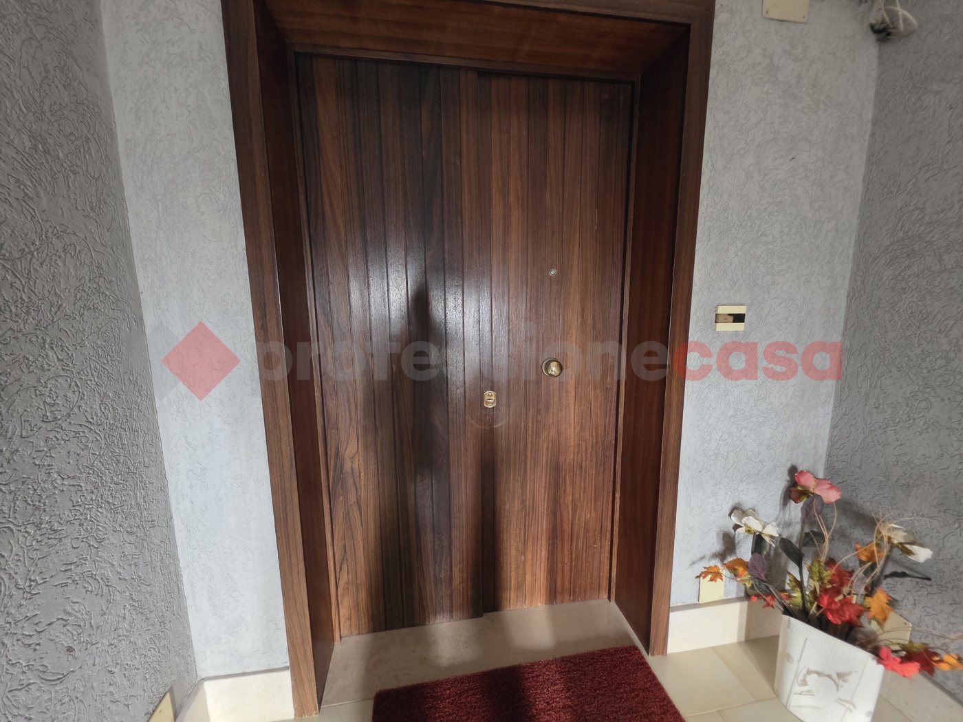 Appartamento con box a Taranto