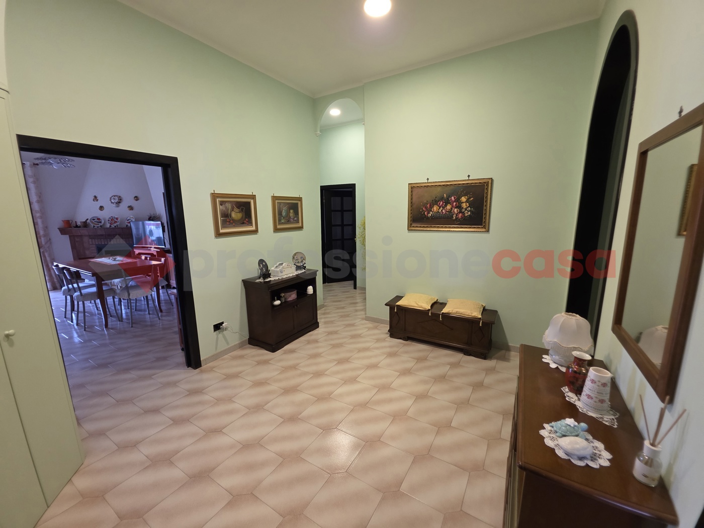 Appartamento con box a Taranto