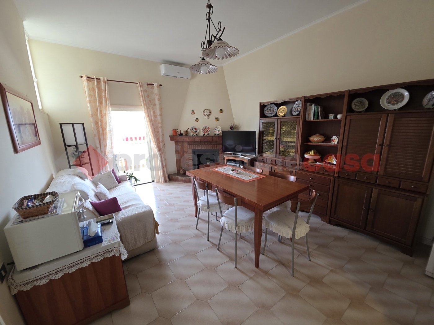 Appartamento con box a Taranto