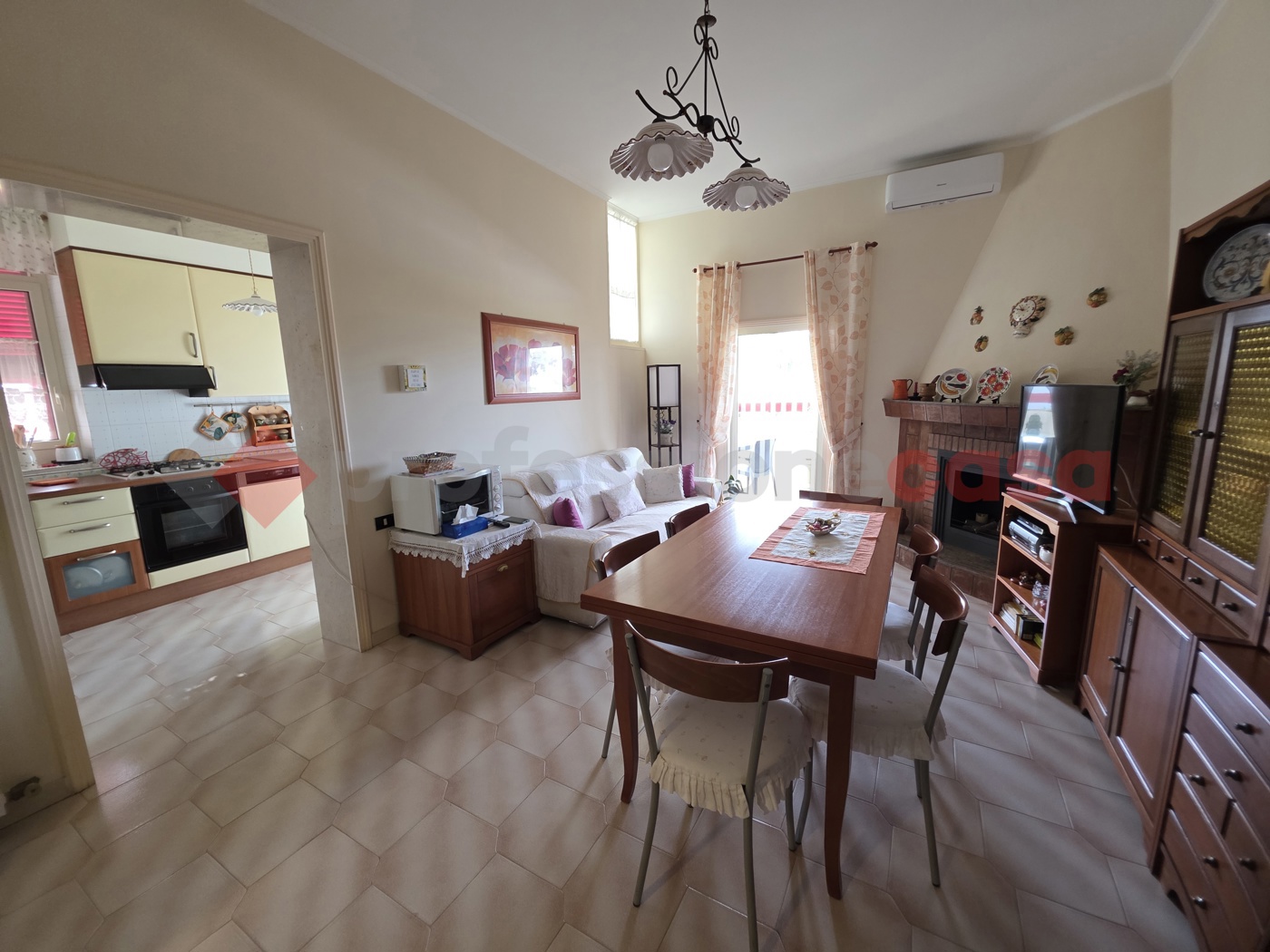 Appartamento con box a Taranto