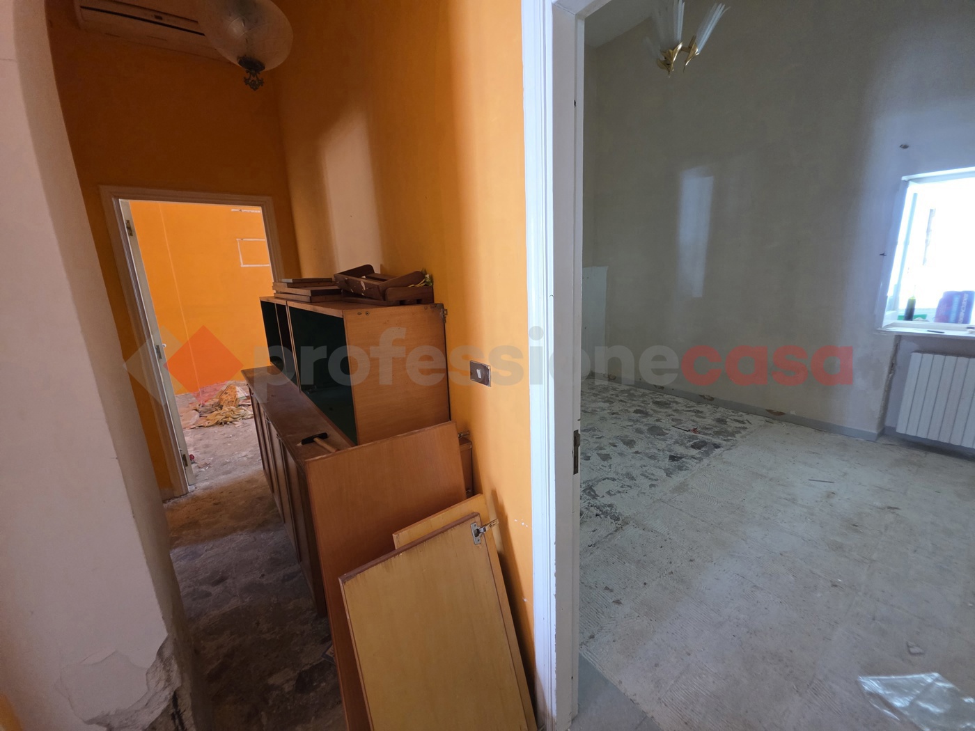 Casa indipendente con giardino a Taranto