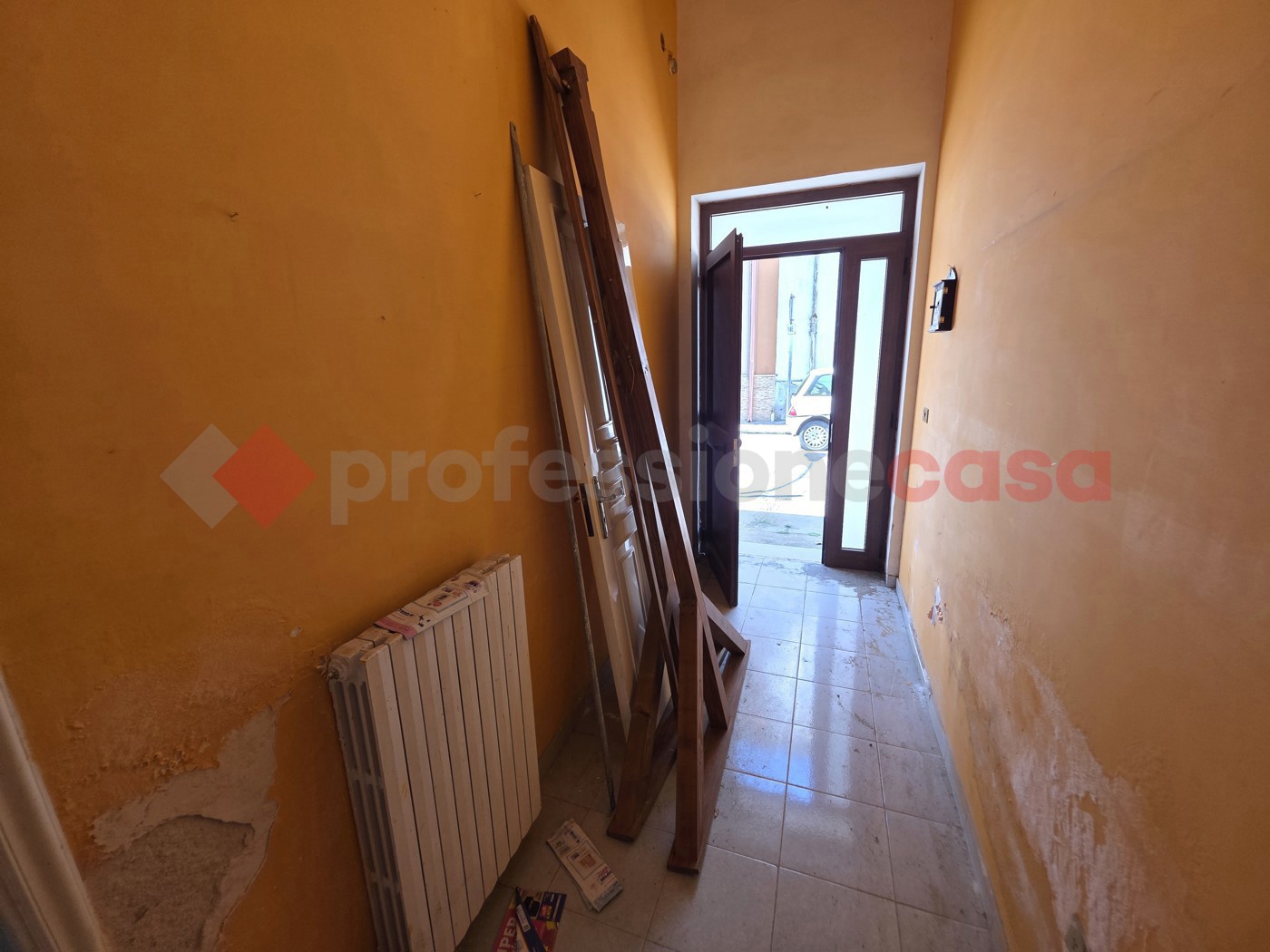 Casa indipendente con giardino a Taranto