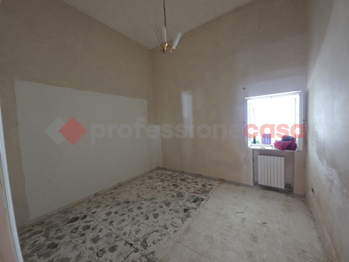 Casa indipendente con giardino a Taranto