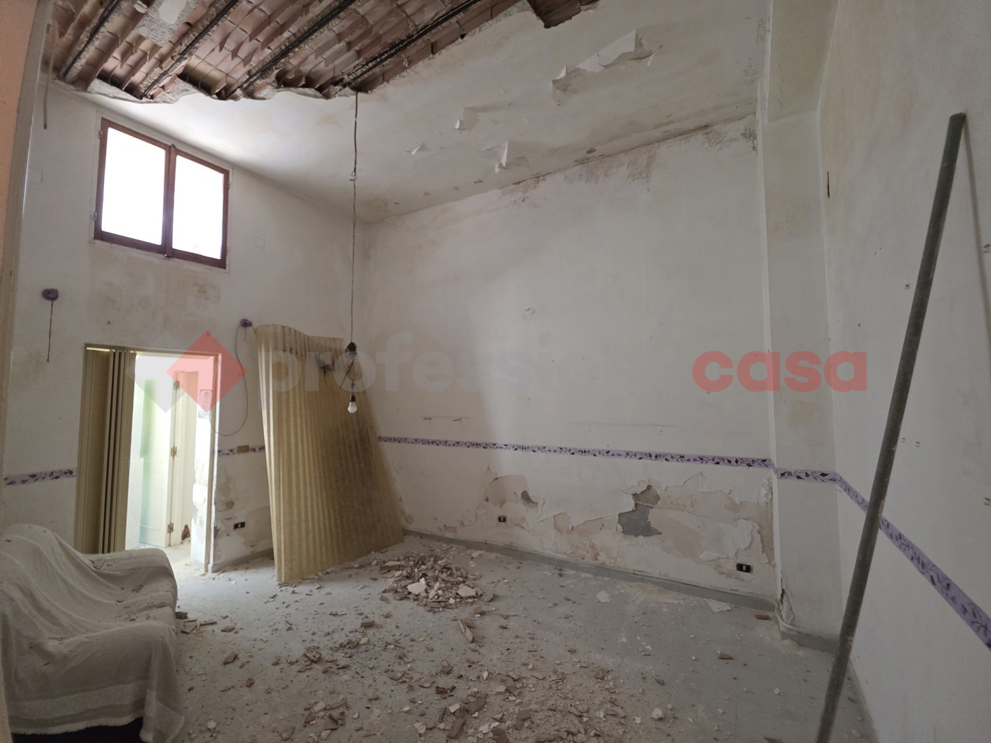 Casa indipendente con giardino a Taranto