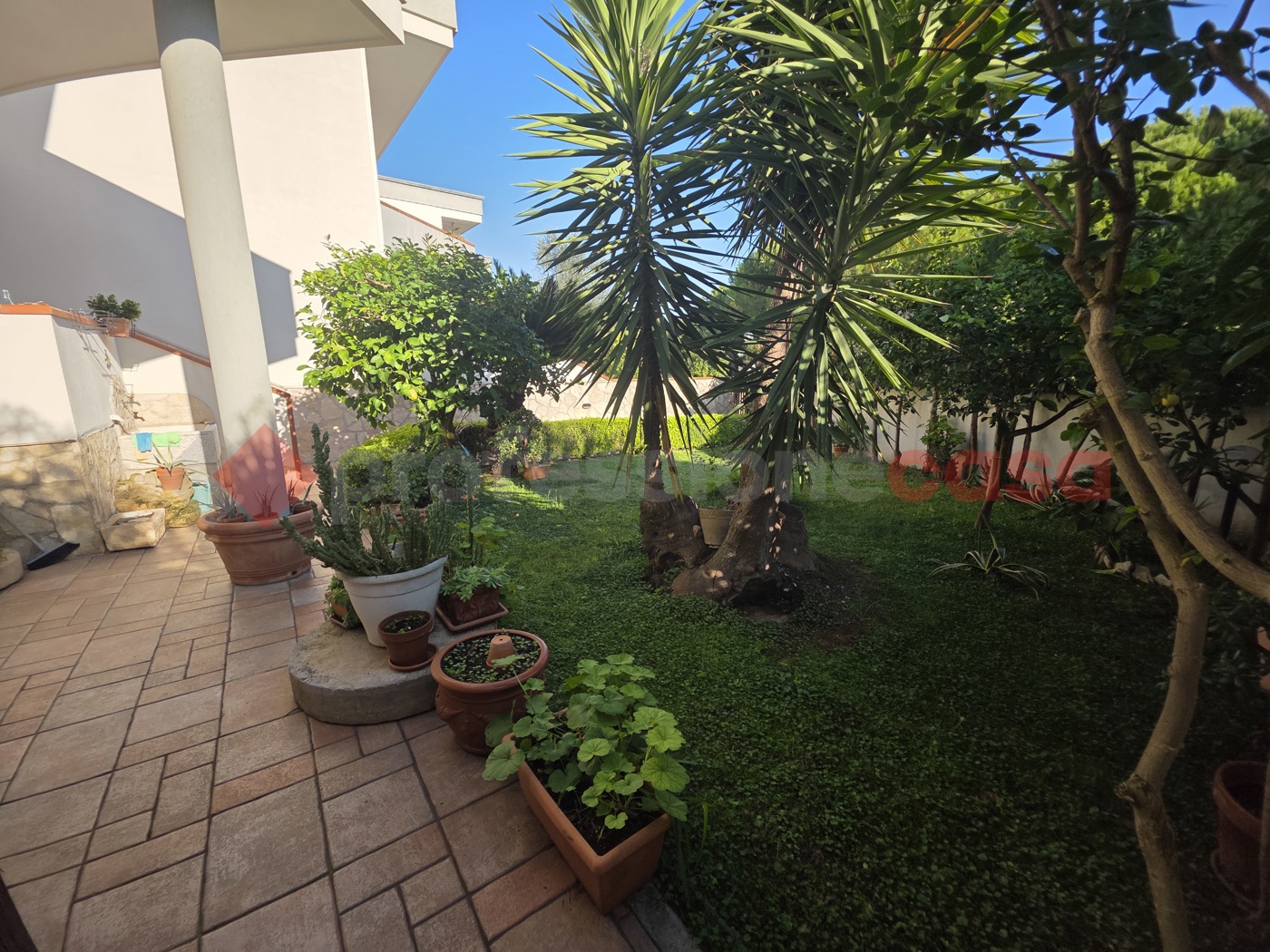 Villa con giardino a Taranto