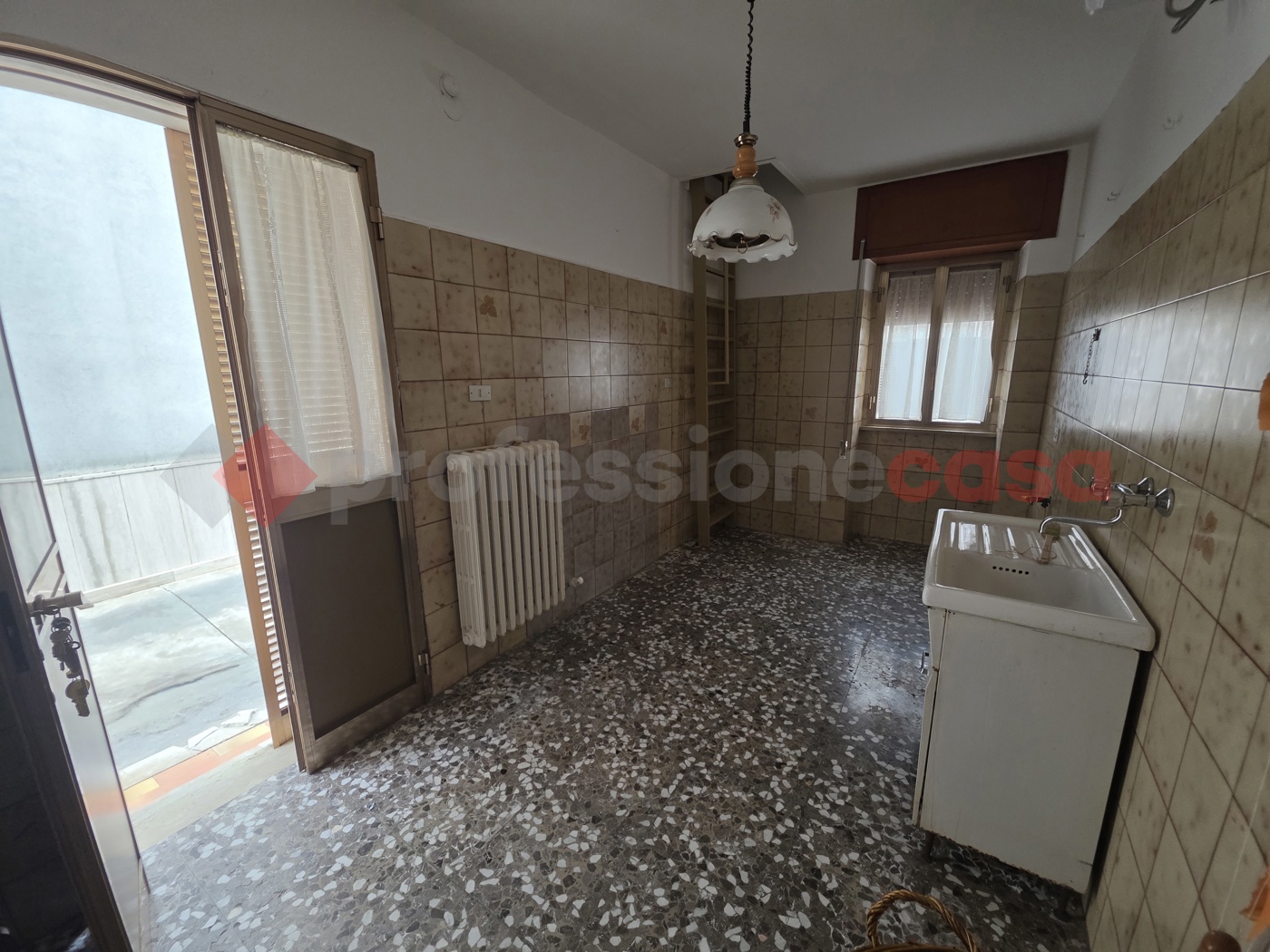 Casa indipendente con giardino a Crispiano