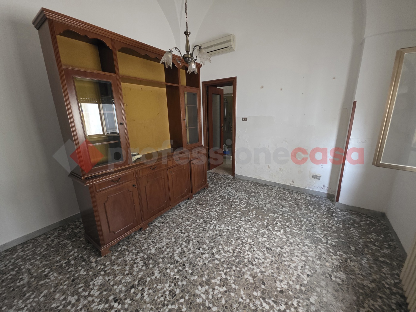 Casa indipendente con giardino a Crispiano