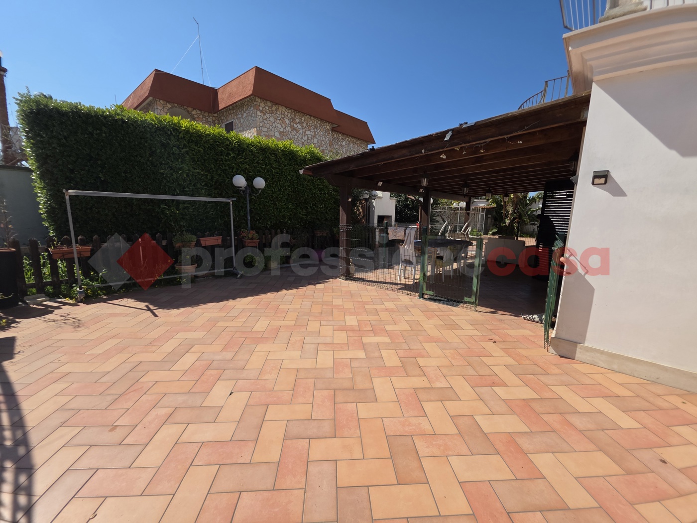 Villa con giardino a Taranto