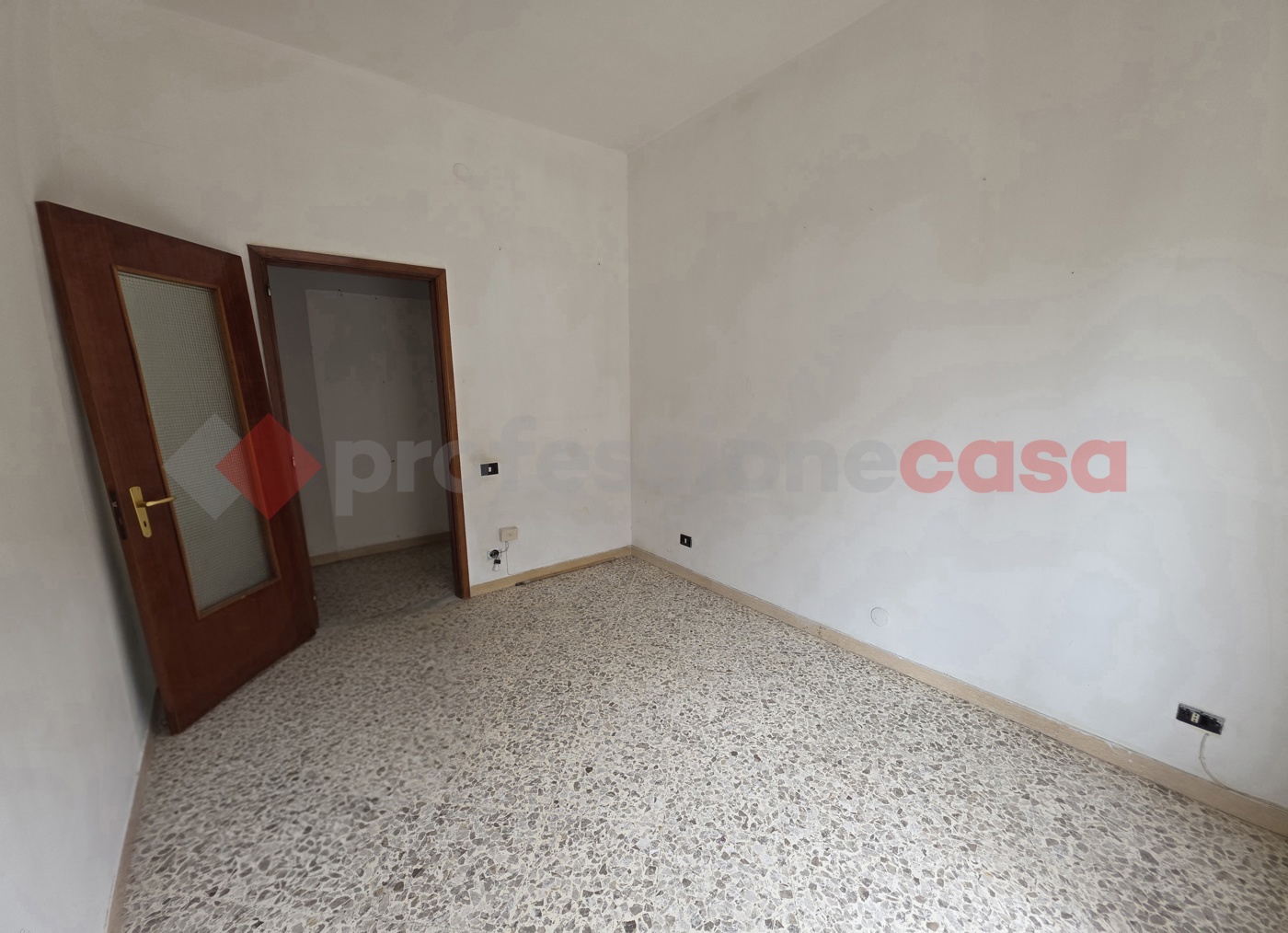 Trilocale da ristrutturare a Taranto