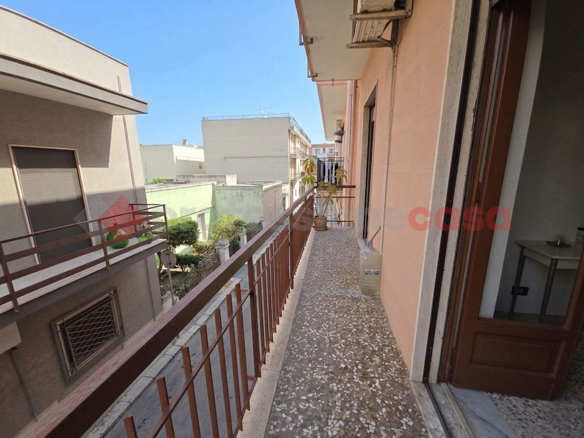 Trilocale da ristrutturare a Taranto