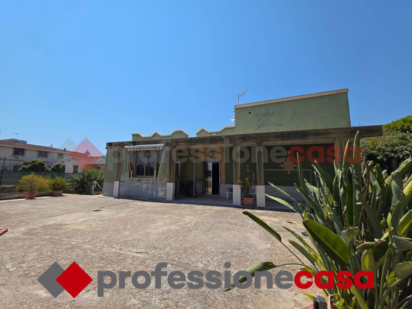 Villa con giardino a Taranto