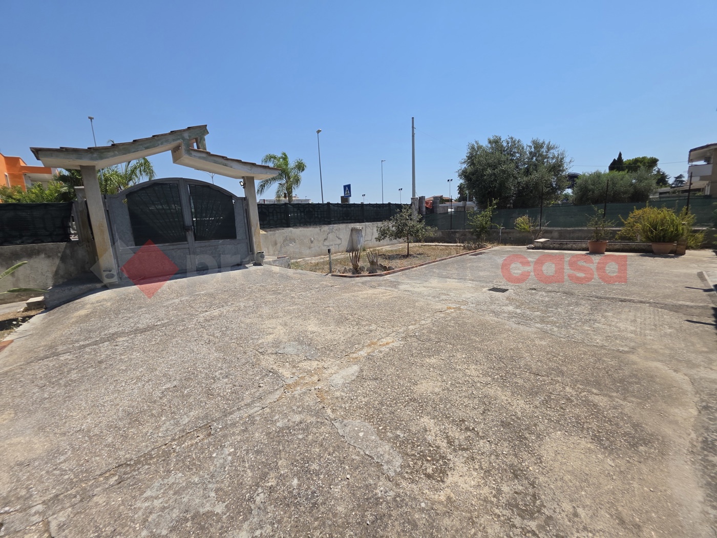 Villa con giardino a Taranto