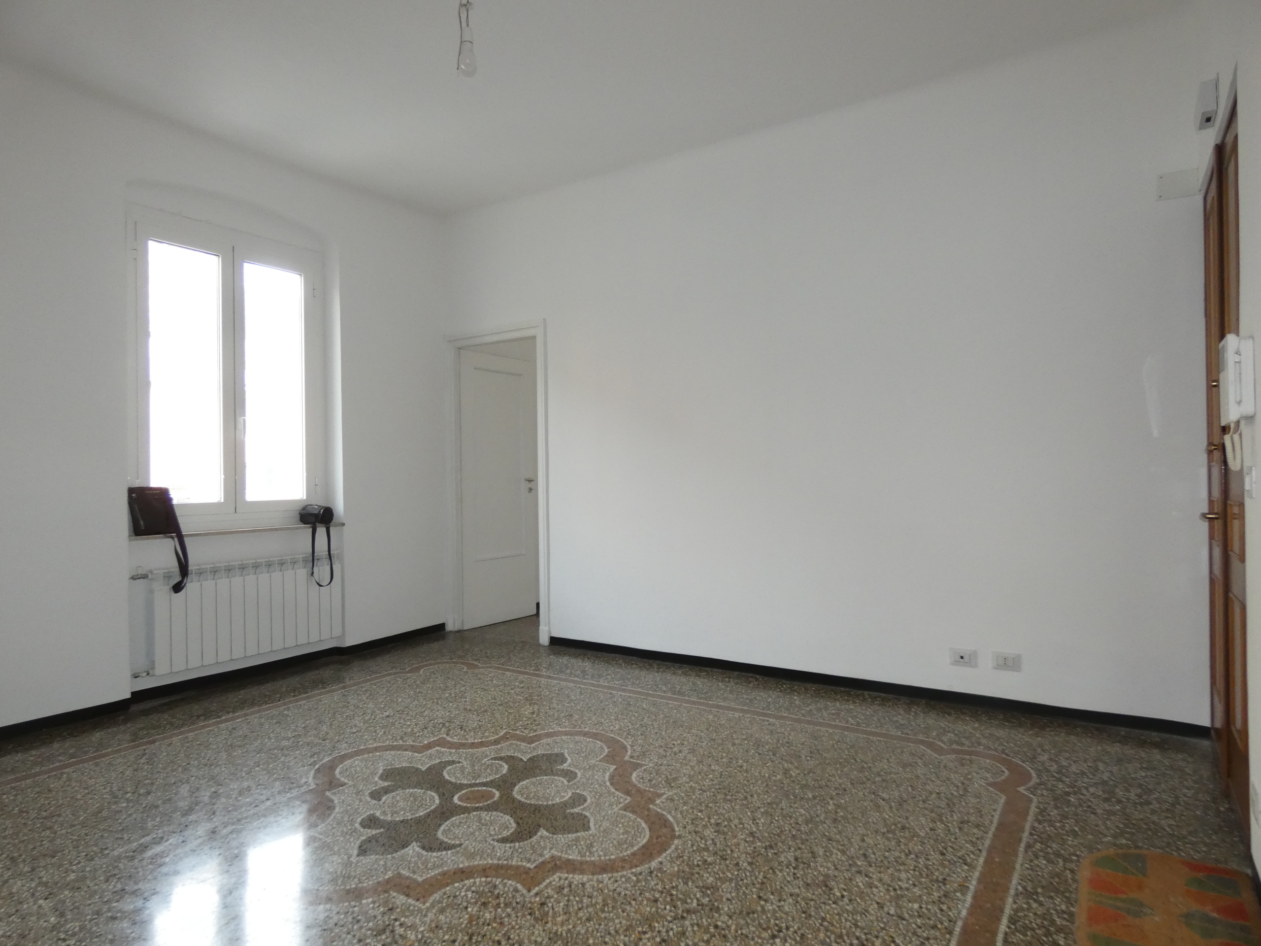 Appartamento ristrutturato in corso alessandro de stefanis 42, Genova