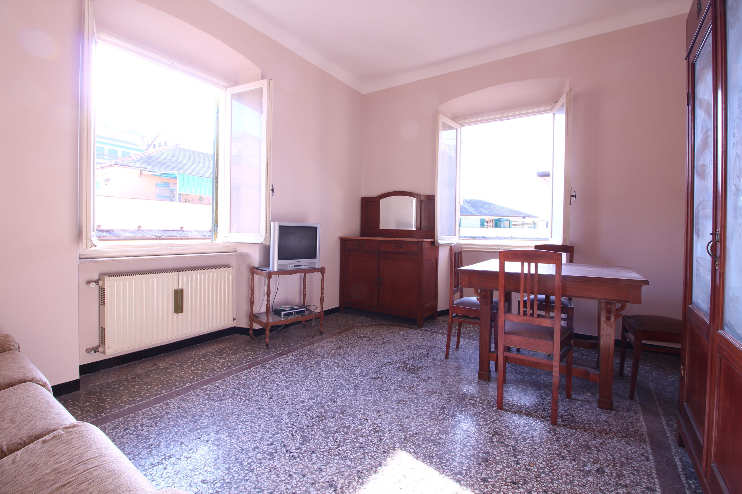 Attico con terrazzo in via felice romani 14, Genova