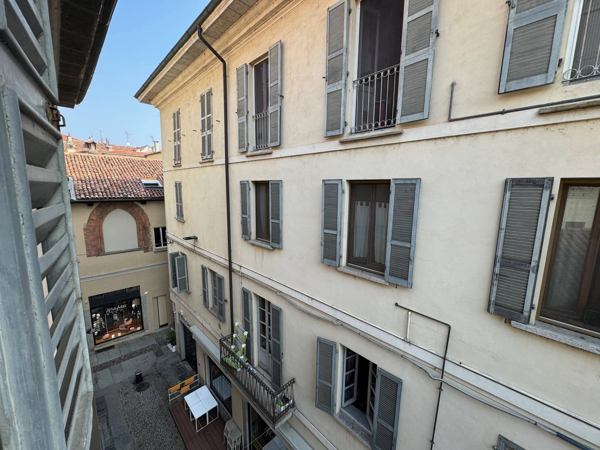 Appartamento in vendita a Pavia, Centro Storico