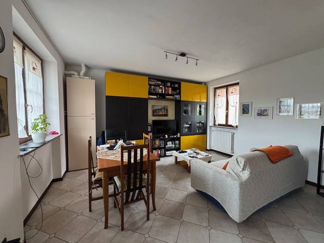 Appartamento in vendita a Battuda