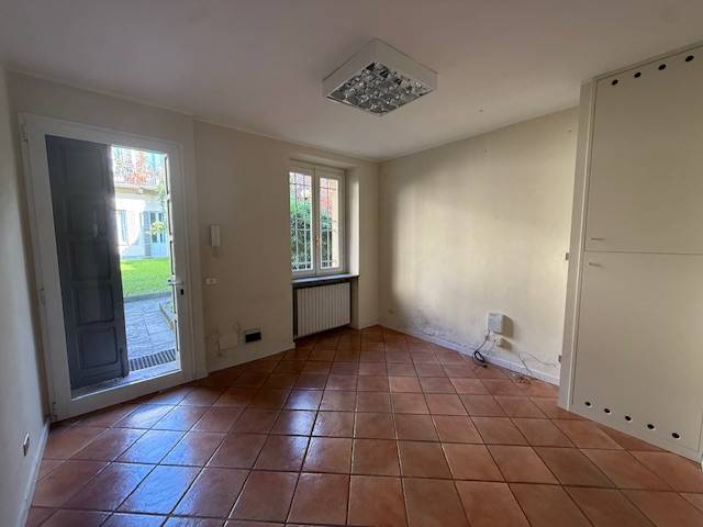 Studio/Ufficio in affitto a Pavia, Centro Storico