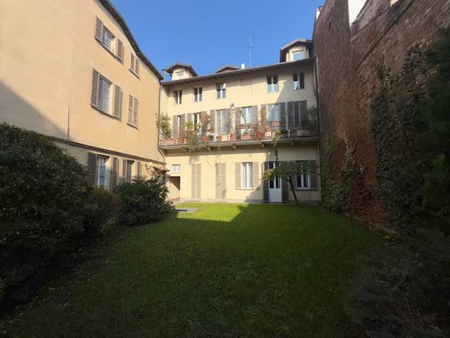 Studio/Ufficio in affitto a Pavia, Centro Storico