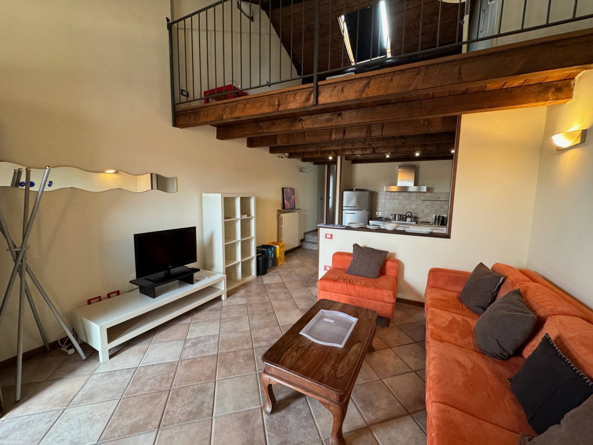 Appartamento in affitto a Pavia, S. Pietro - V.le Cremona