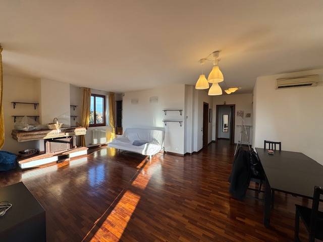 Appartamento in affitto a Pavia, Policlinico - P.te di Pietra