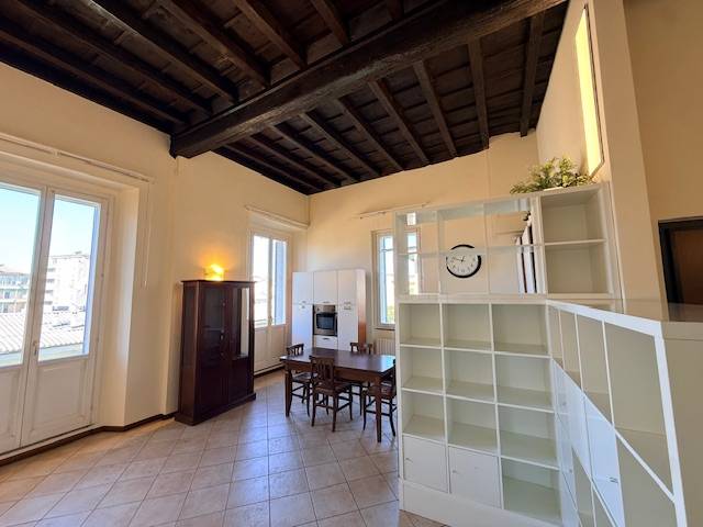 Appartamento in affitto a Pavia, Centro Storico