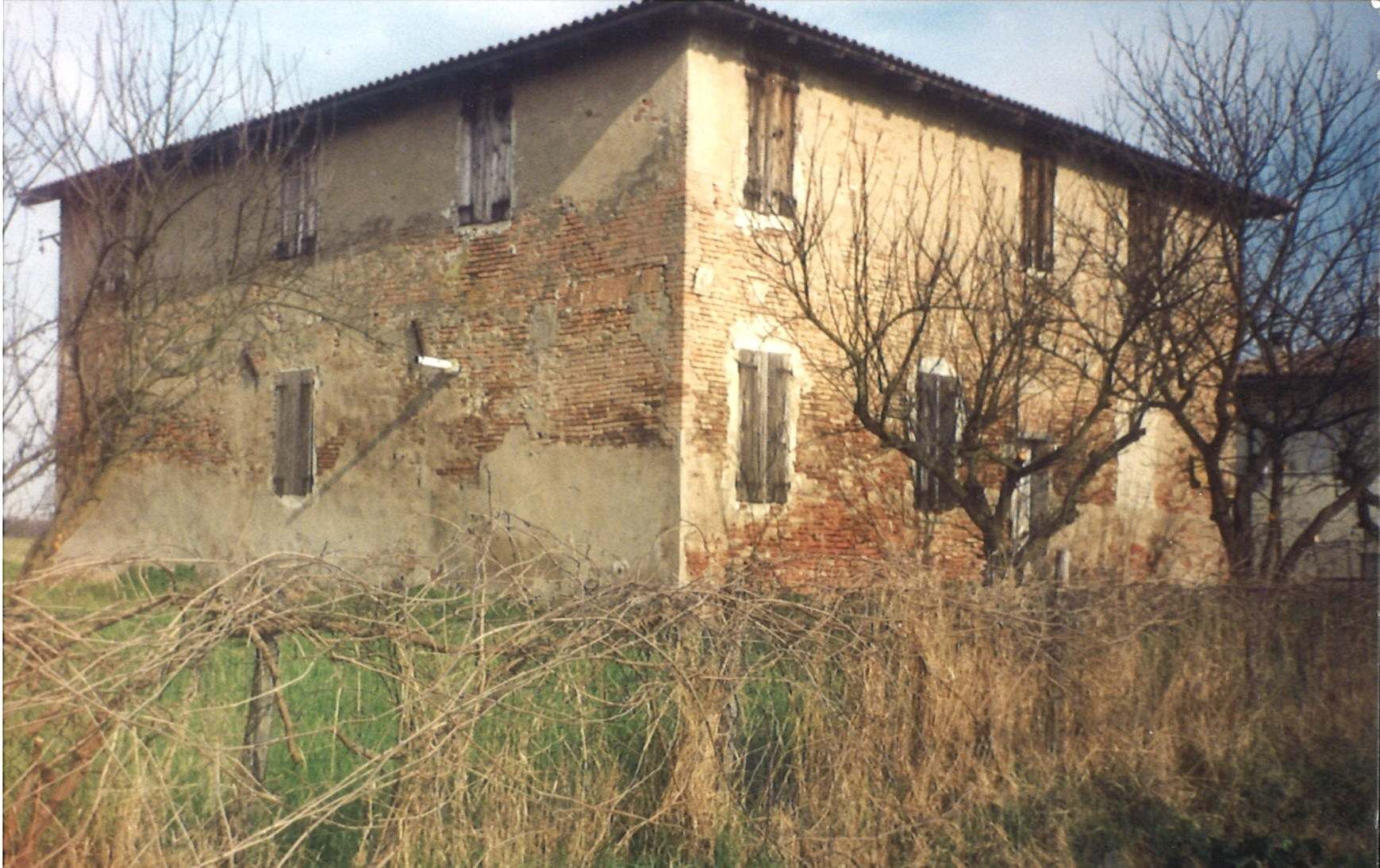 Rustico da ristrutturare in via bene amato, San Pietro in Casale