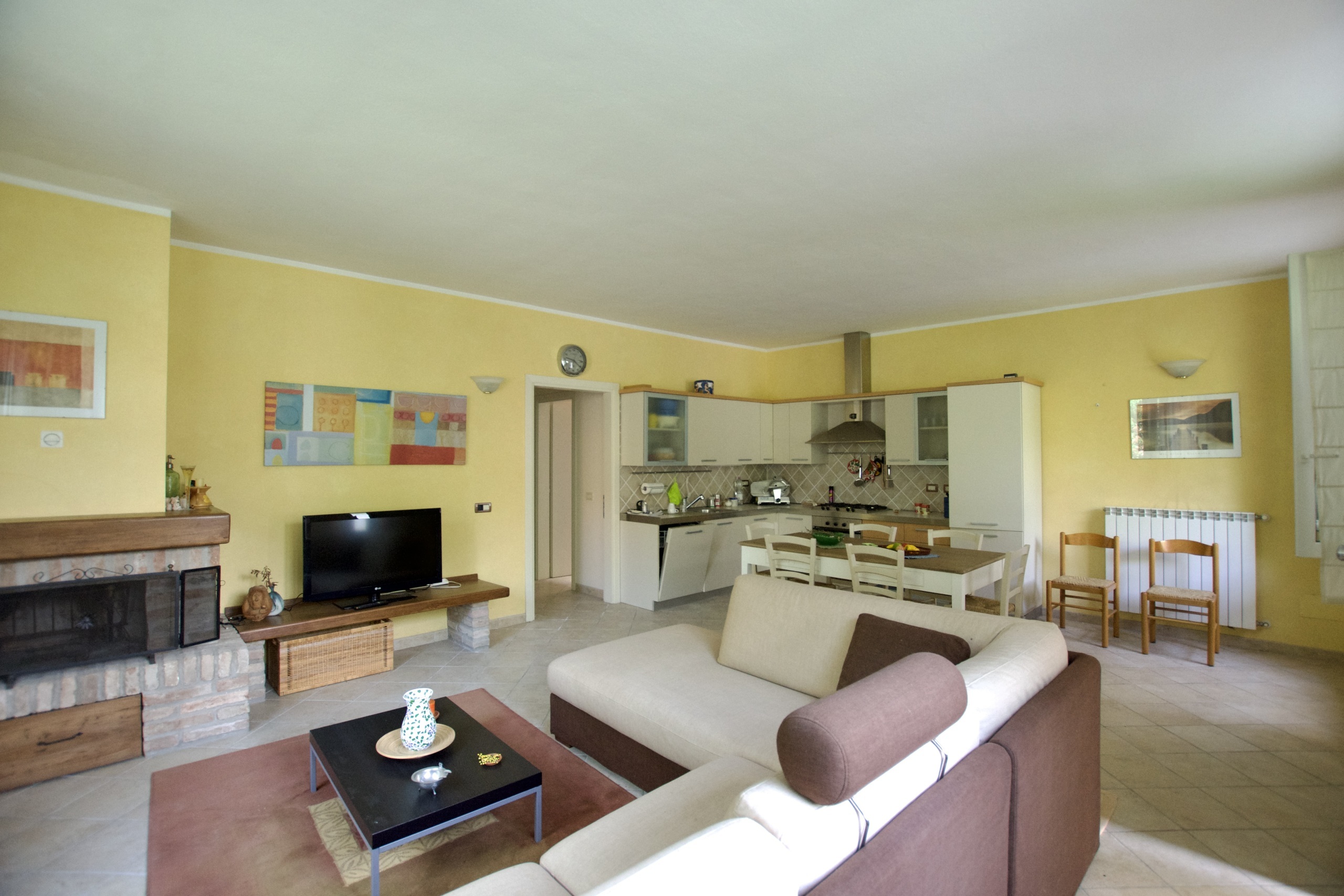 Casa indipendente con giardino in via r. rubini 2, Galliera