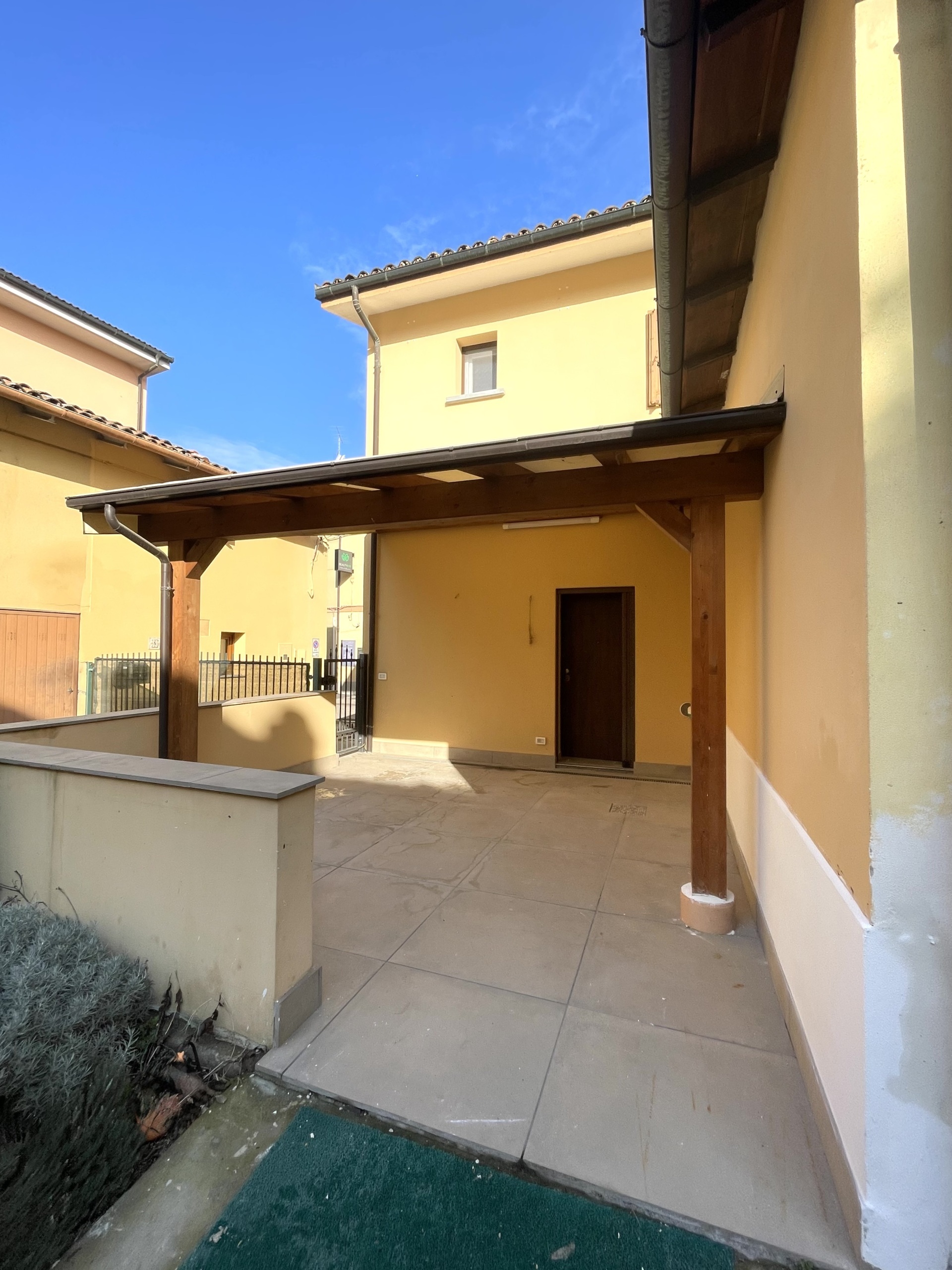 Trilocale ristrutturato in via r. tolomelli 5, San Pietro in Casale