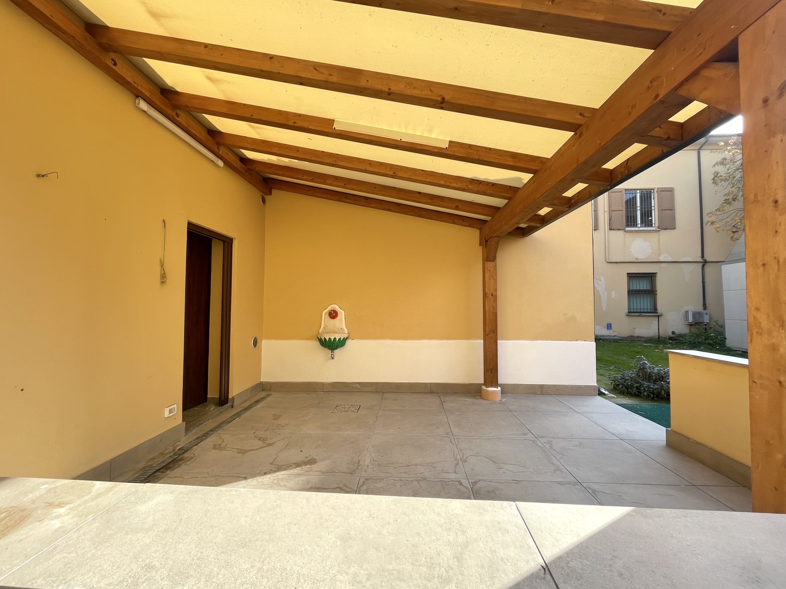 Trilocale ristrutturato in via r. tolomelli 5, San Pietro in Casale