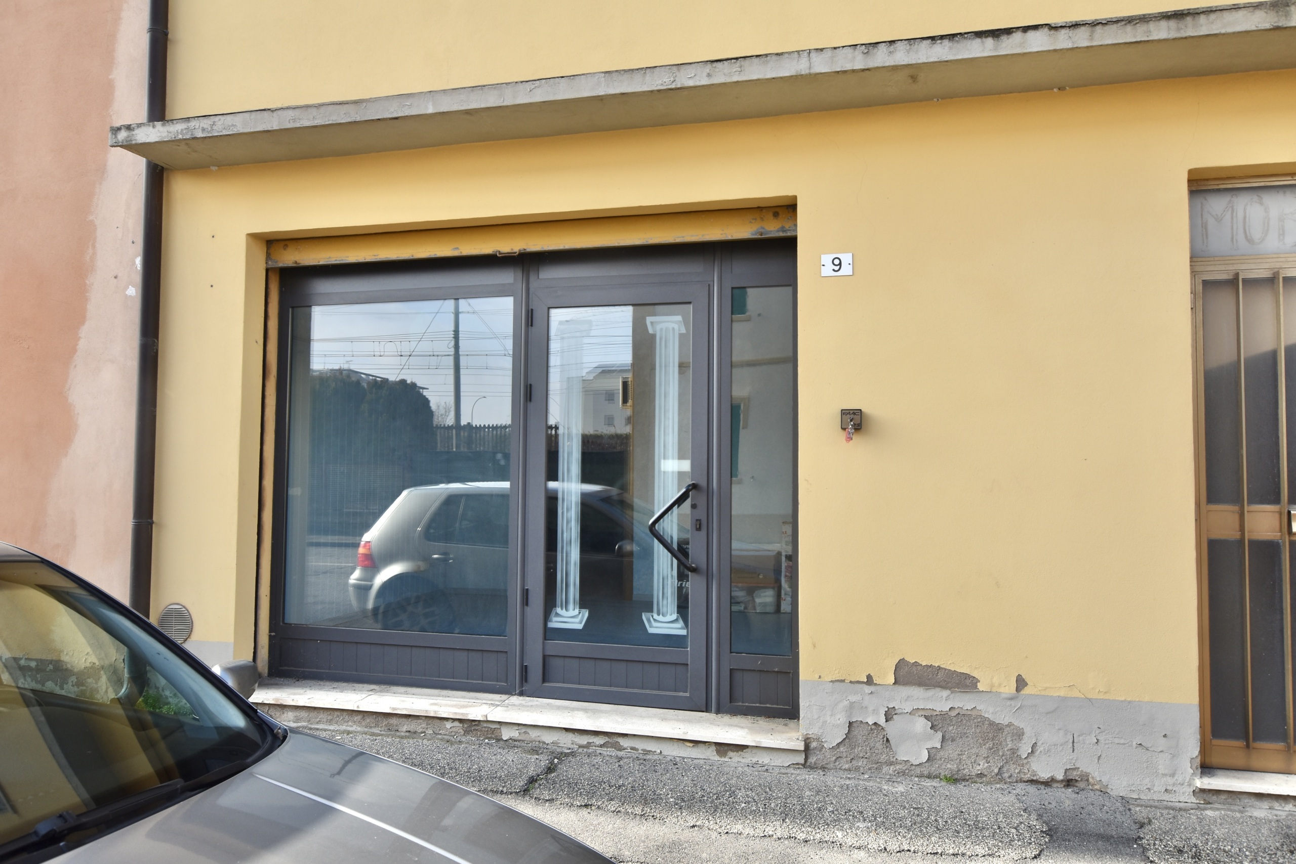 Locale commerciale in vendita in via filippo corridoni 6 a, San Pietro in Casale