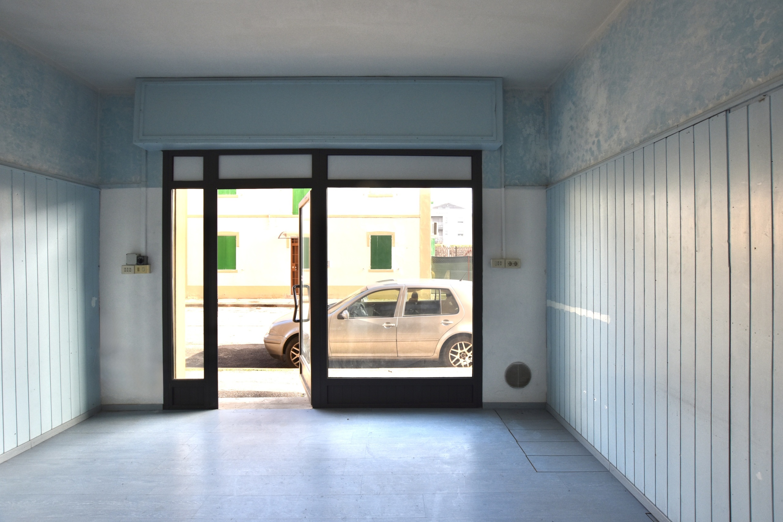 Locale commerciale in vendita in via filippo corridoni 6 a, San Pietro in Casale