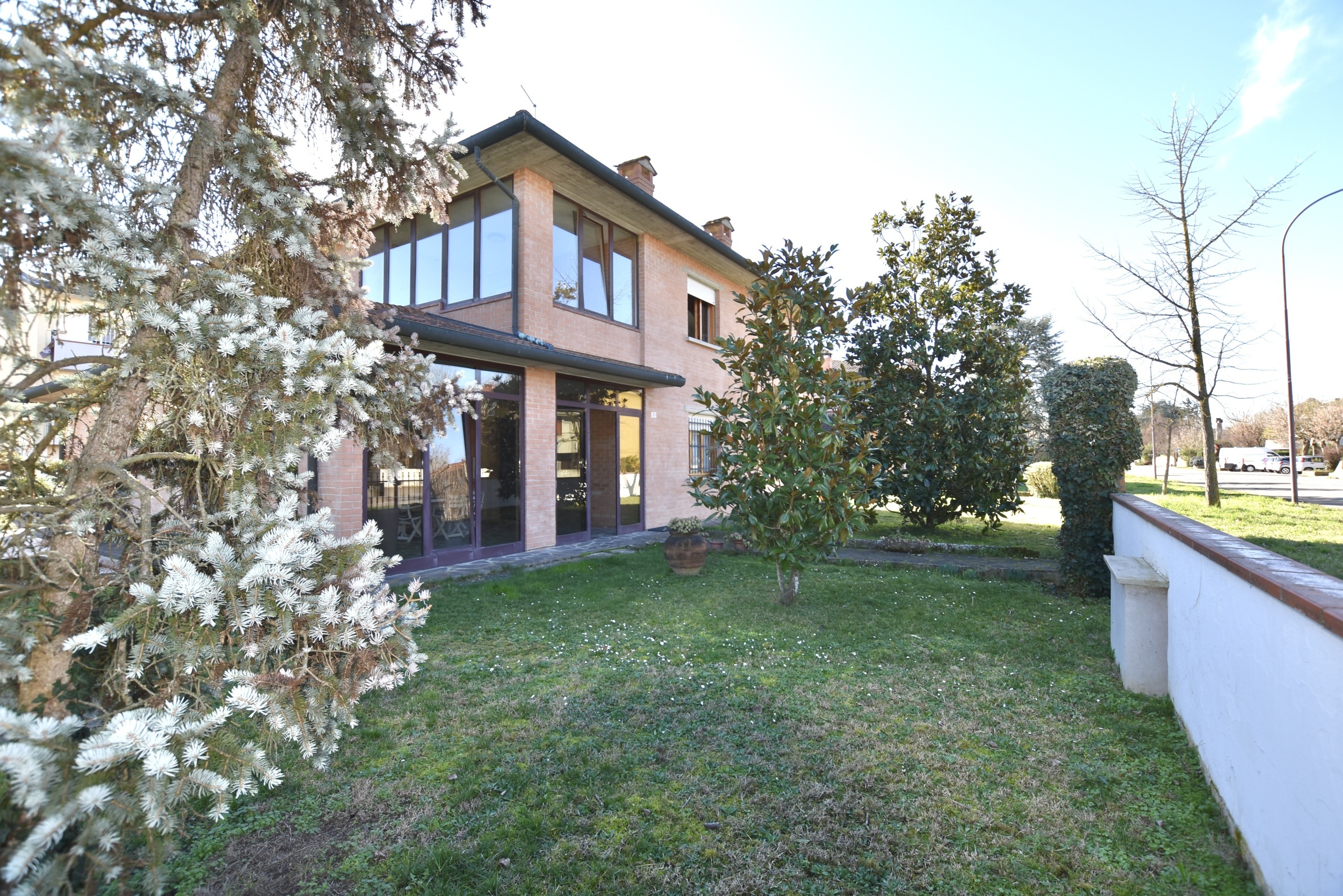 Casa indipendente con giardino in via xxv aprile 30, San Pietro in Casale