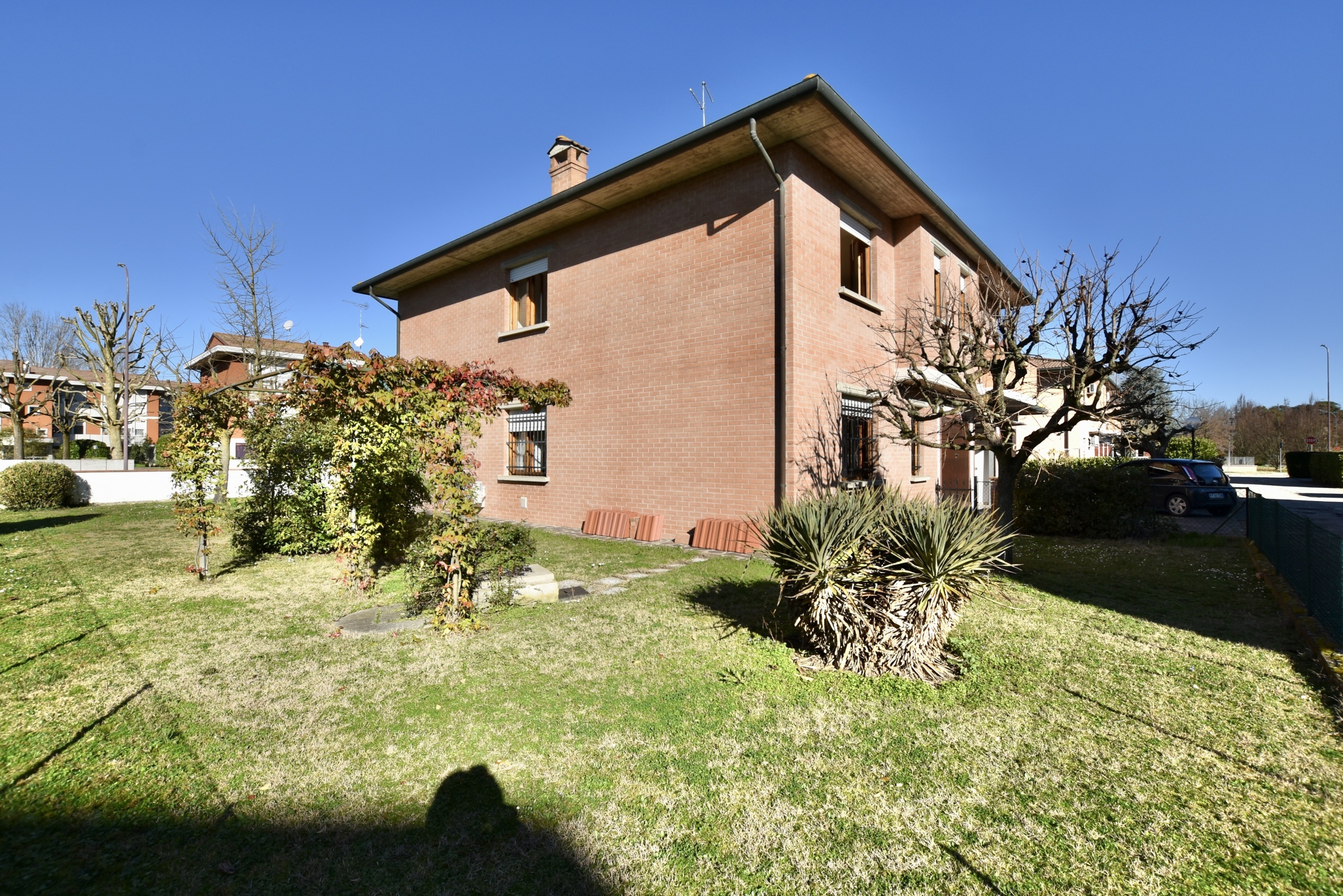 Casa indipendente con giardino in via xxv aprile 30, San Pietro in Casale