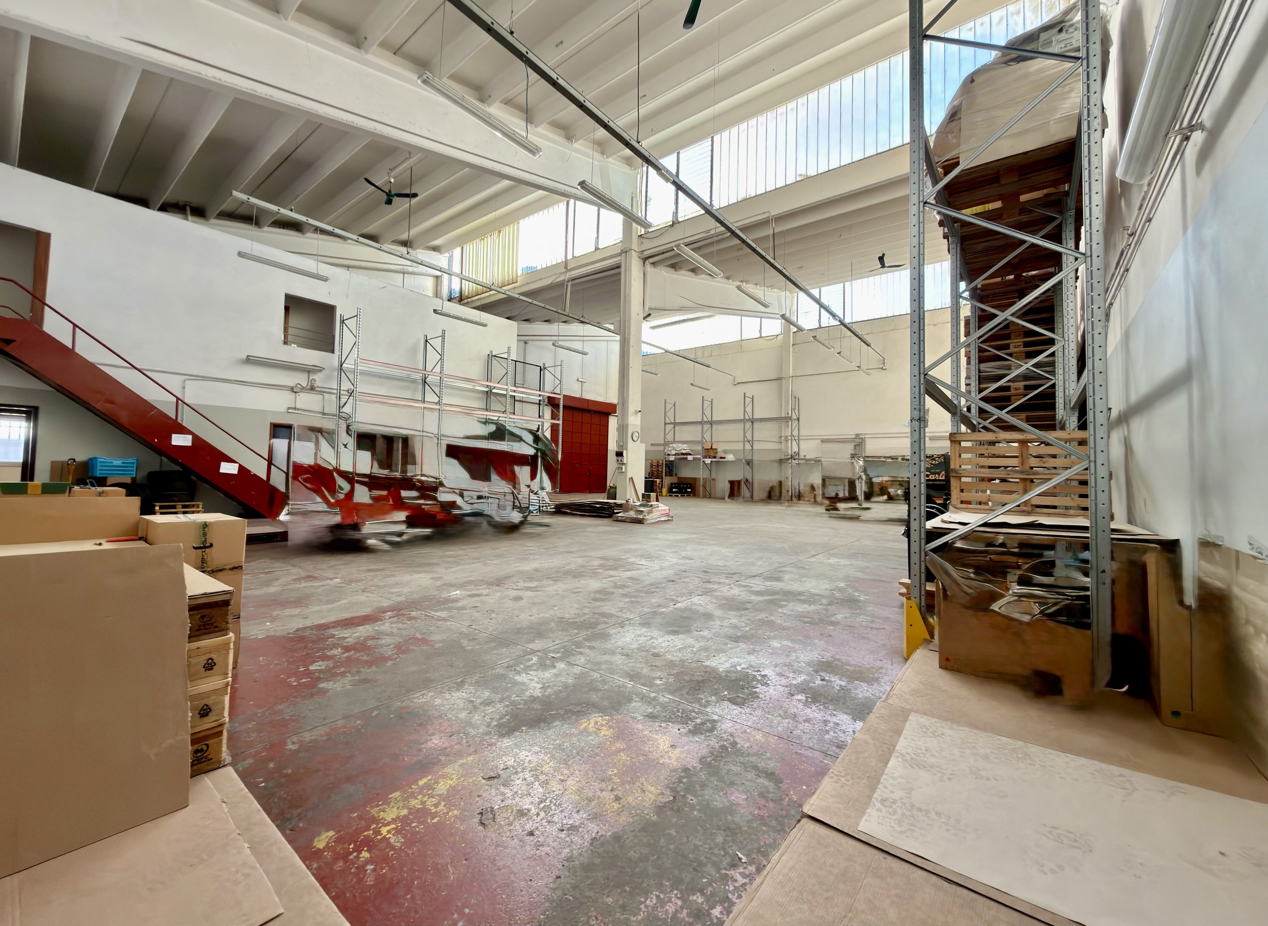 Capannone in vendita in via aldo moro, San Lazzaro di Savena