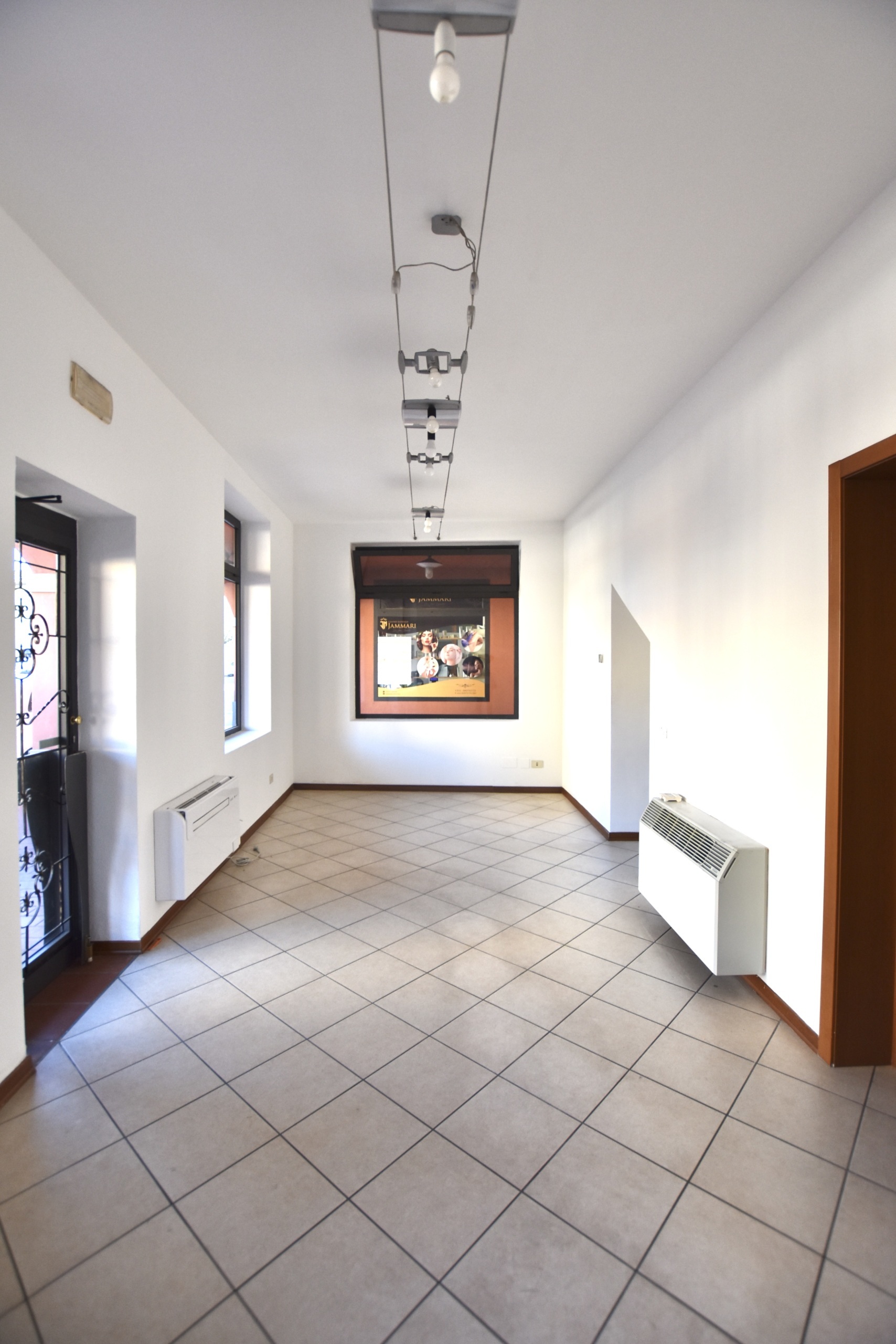 Locale commerciale in vendita in via xx settembre 40, San Pietro in Casale