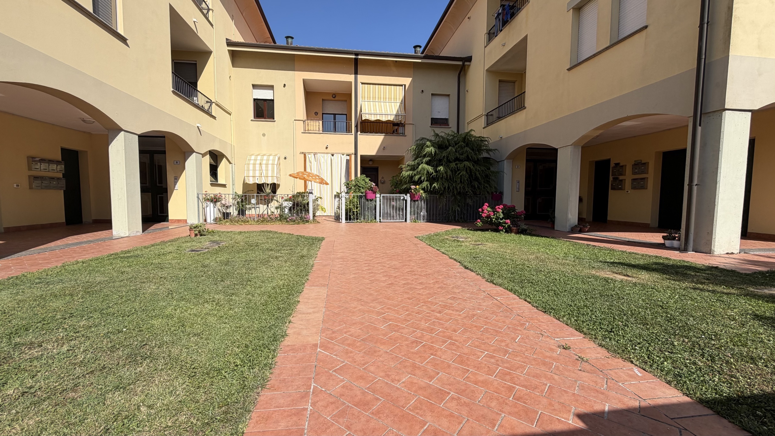 Bilocale in vendita in via costruttori di pace 3, Galliera