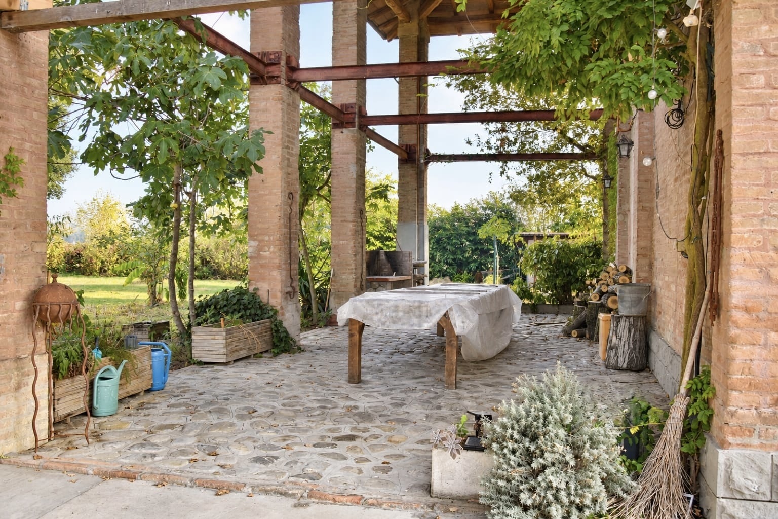 Rustico con giardino in via massumatico 5212/a, San Pietro in Casale