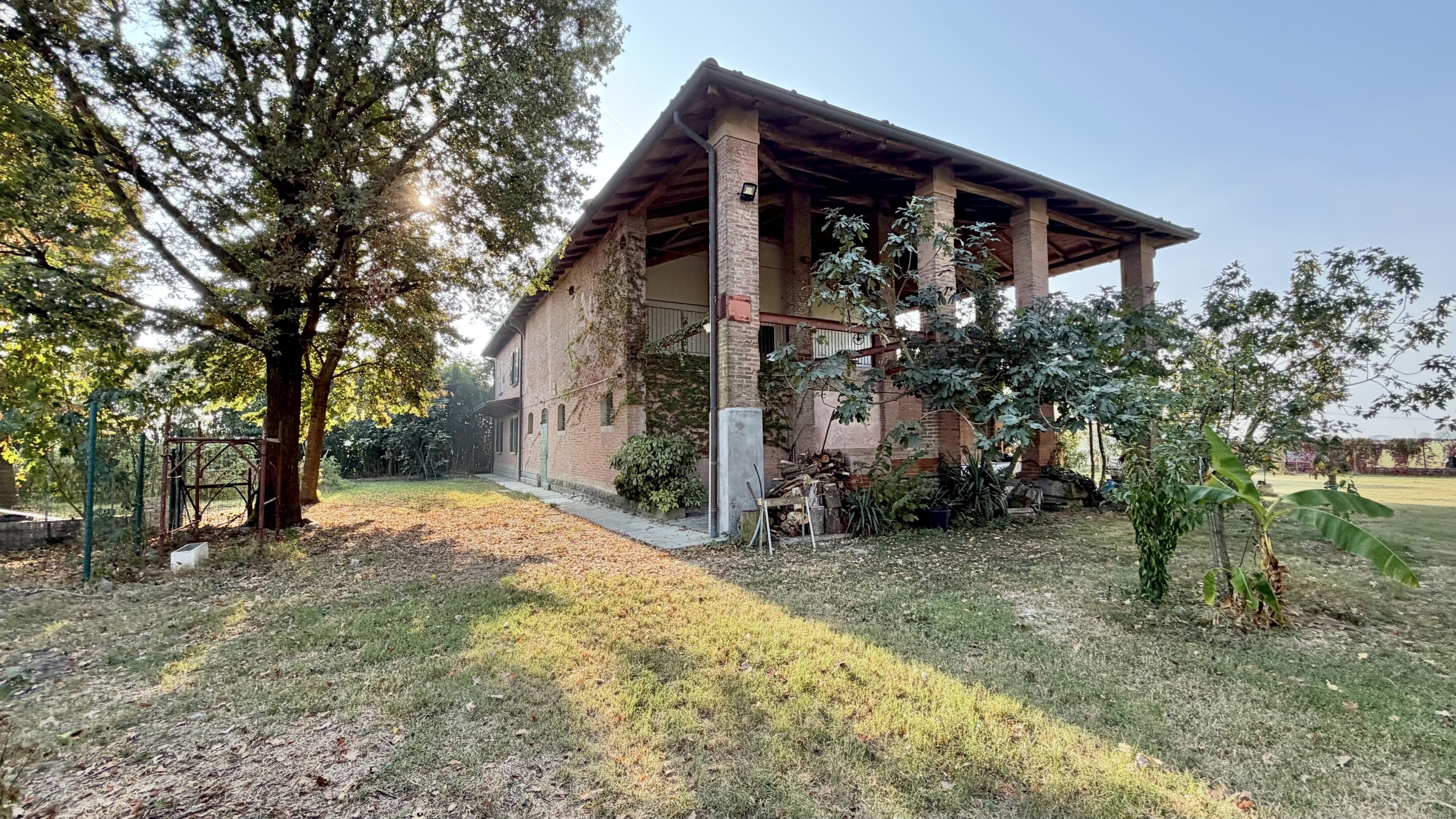 Rustico con giardino in via massumatico 5212/a, San Pietro in Casale