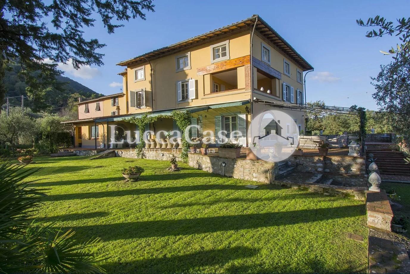 Villa in vendita, Lucca farneta