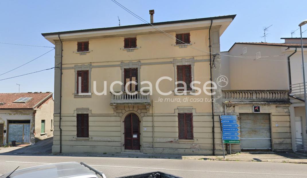 Villa da ristrutturare, Castelfranco di Sotto galleno
