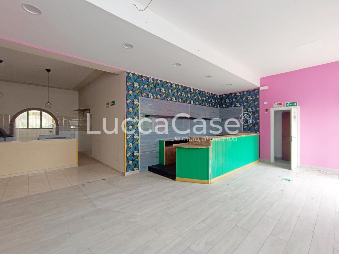 Locale commerciale in affitto a Montecarlo