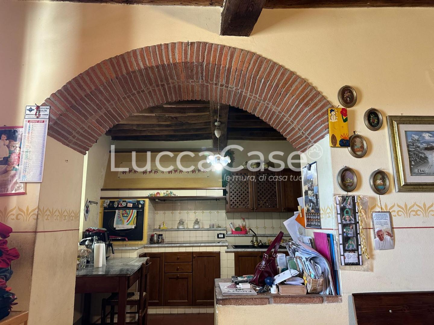 Casa indipendente in vendita, Villa Basilica colognora