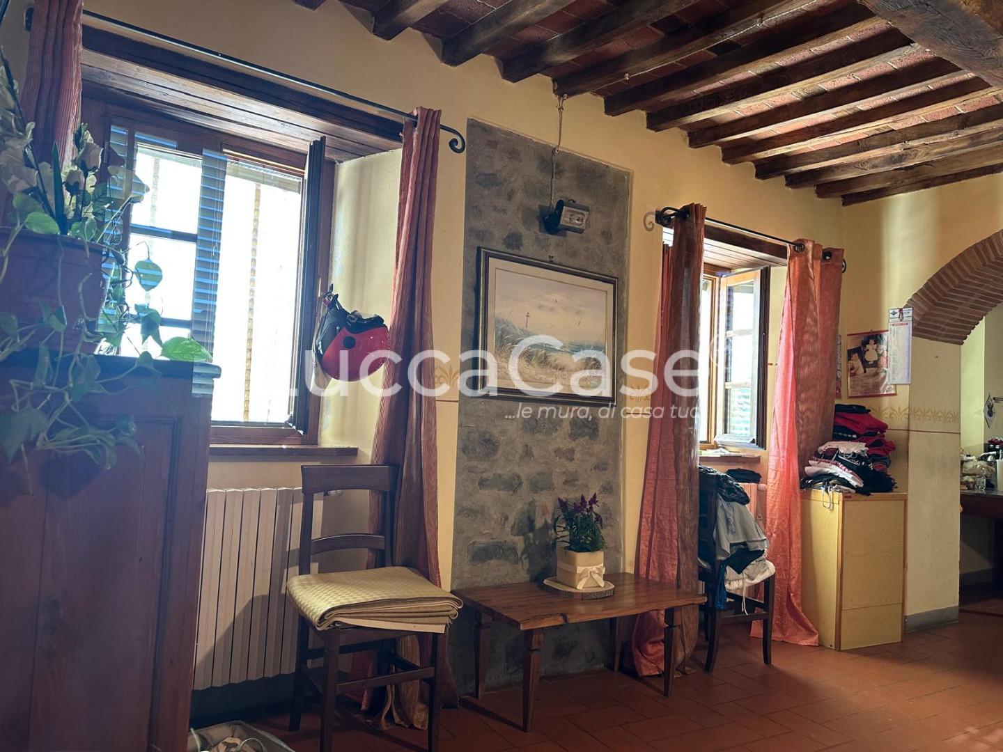 Casa indipendente in vendita, Villa Basilica colognora