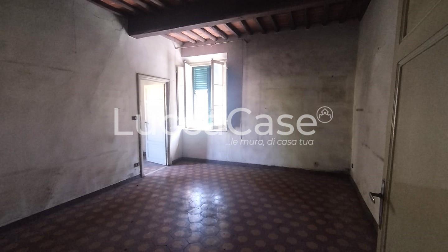 Appartamento da ristrutturare, Lucca ponte a moriano