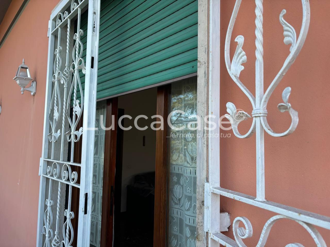 Villa arredata in affitto a Porcari