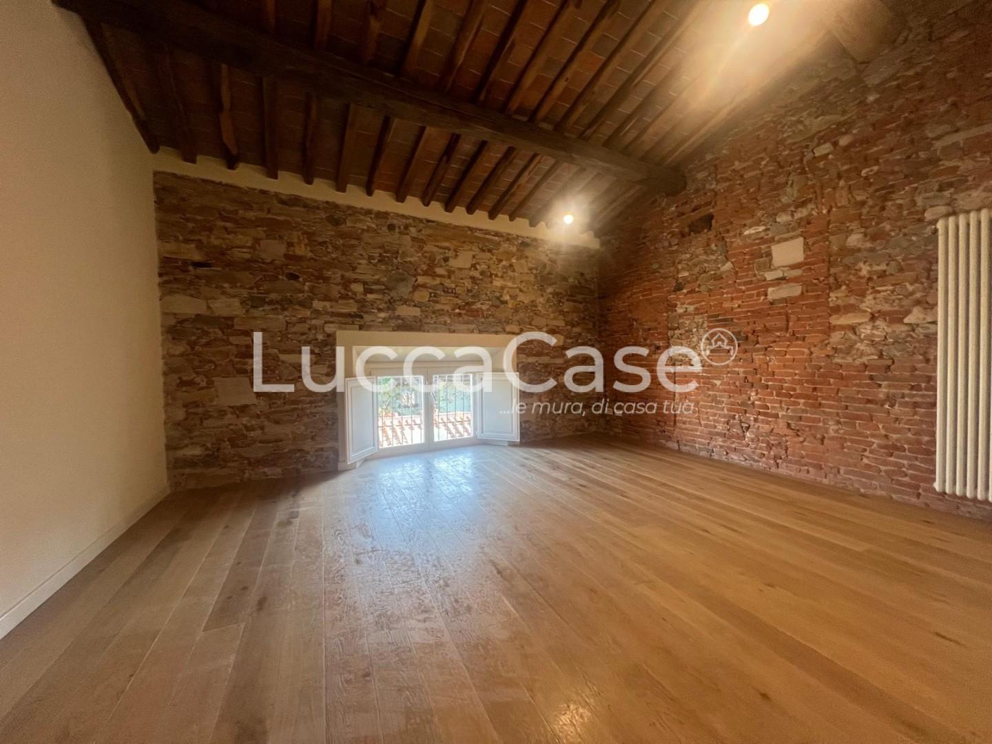 Quadrilocale nuovo, Lucca centro storico