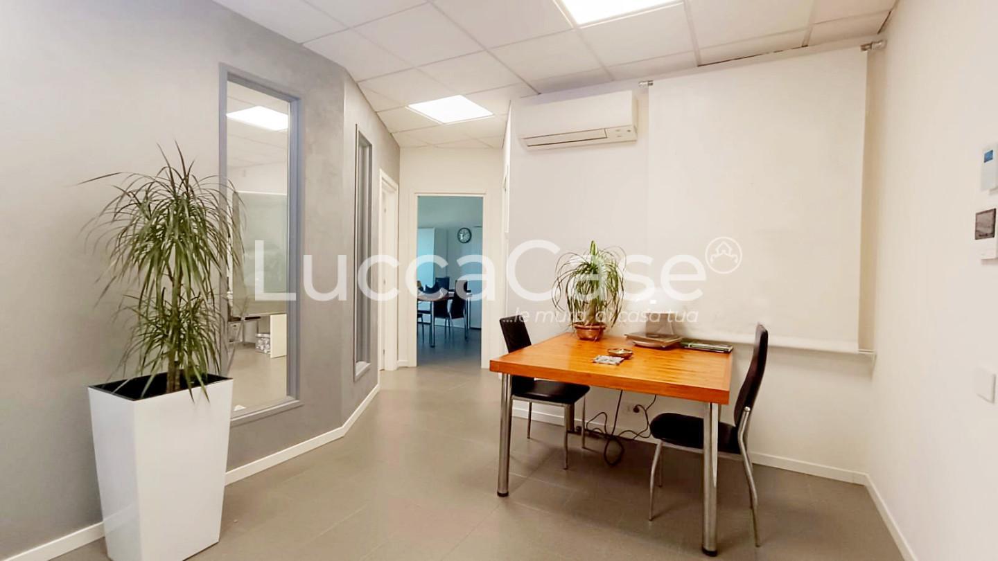 Ufficio ristrutturato a Capannori